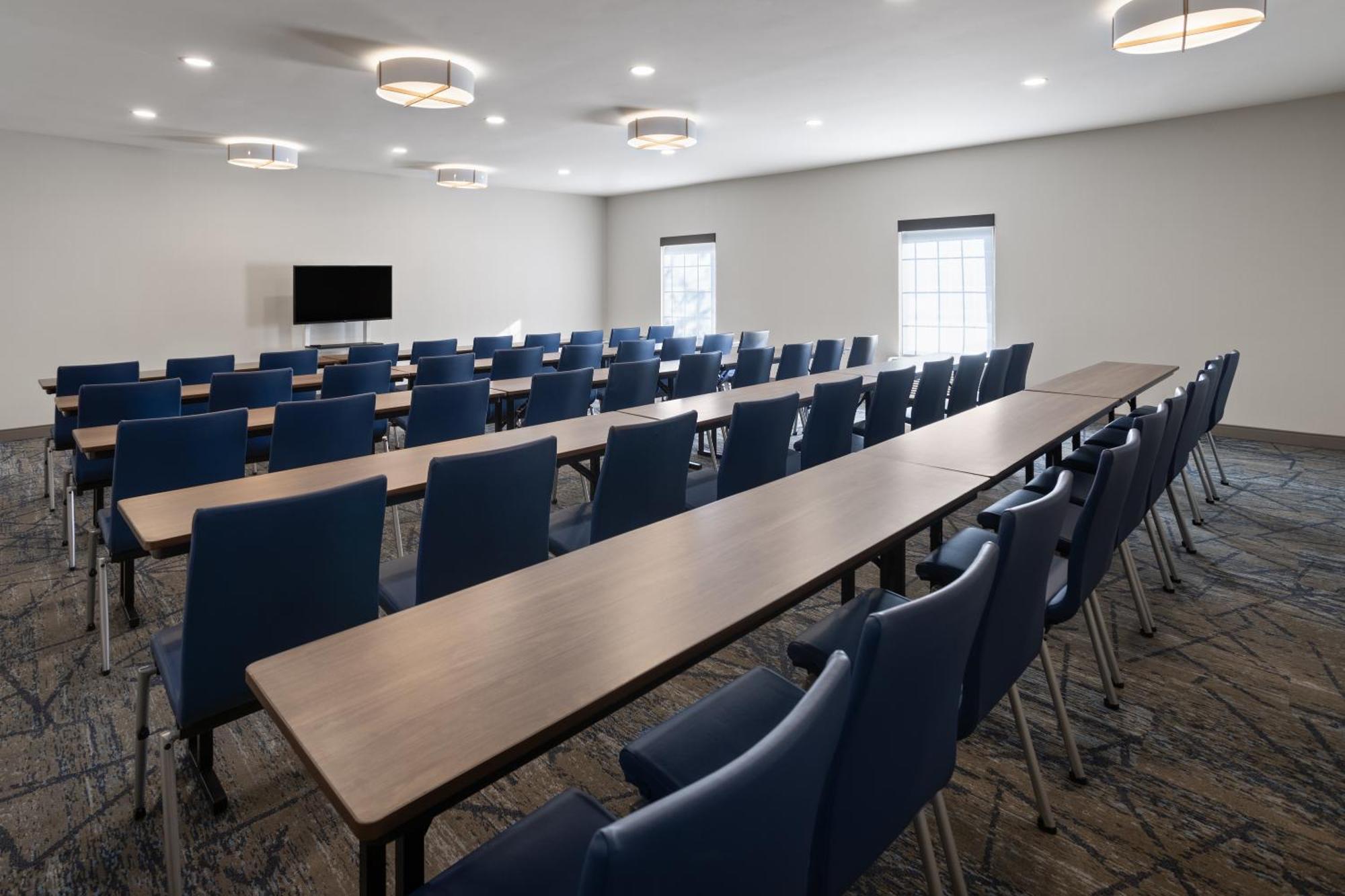 Holiday Inn Express Hotel & Suites Brattleboro By Ihg Exteriör bild