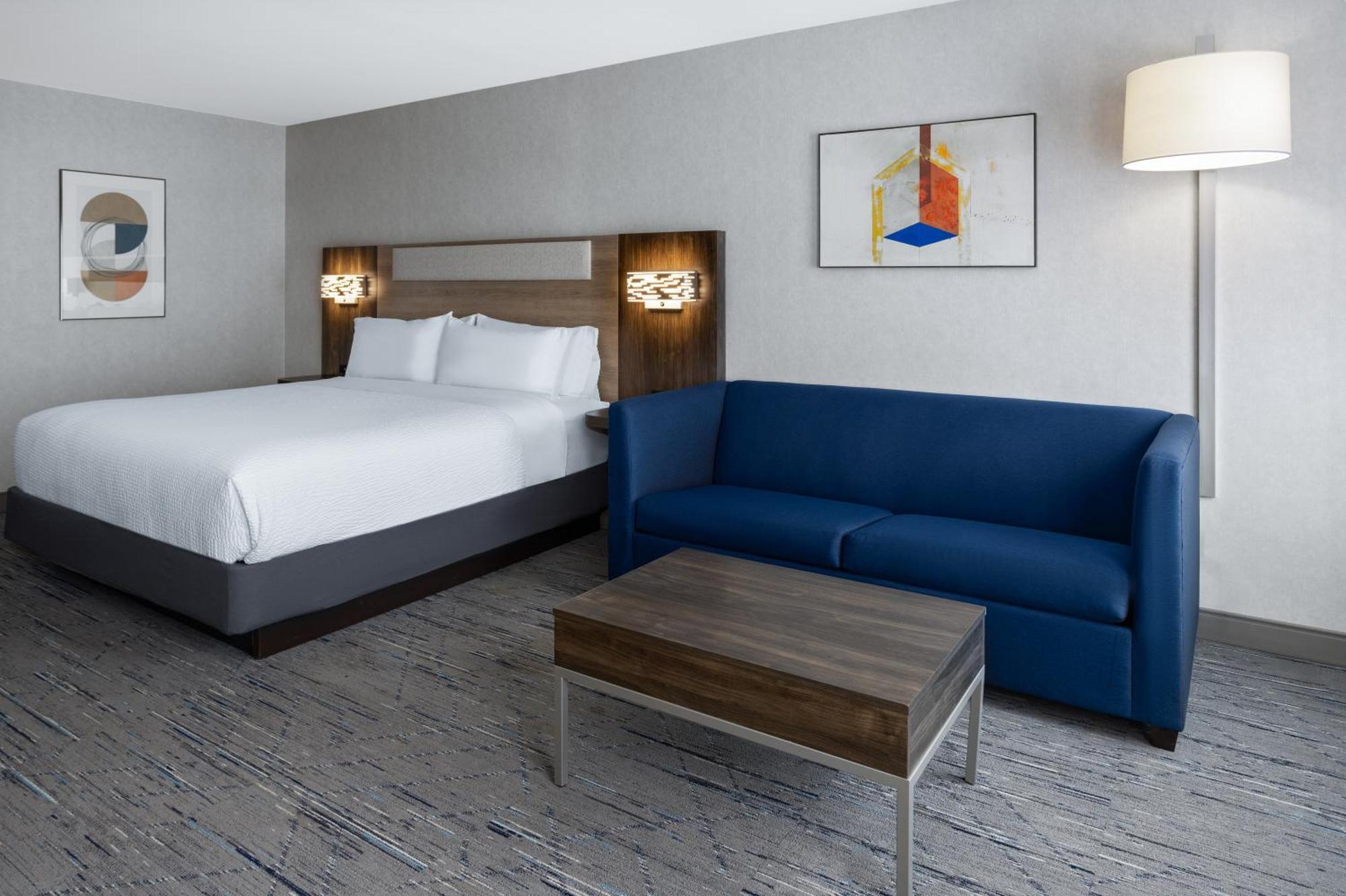 Holiday Inn Express Hotel & Suites Brattleboro, An Ihg Hotel Exteriör bild