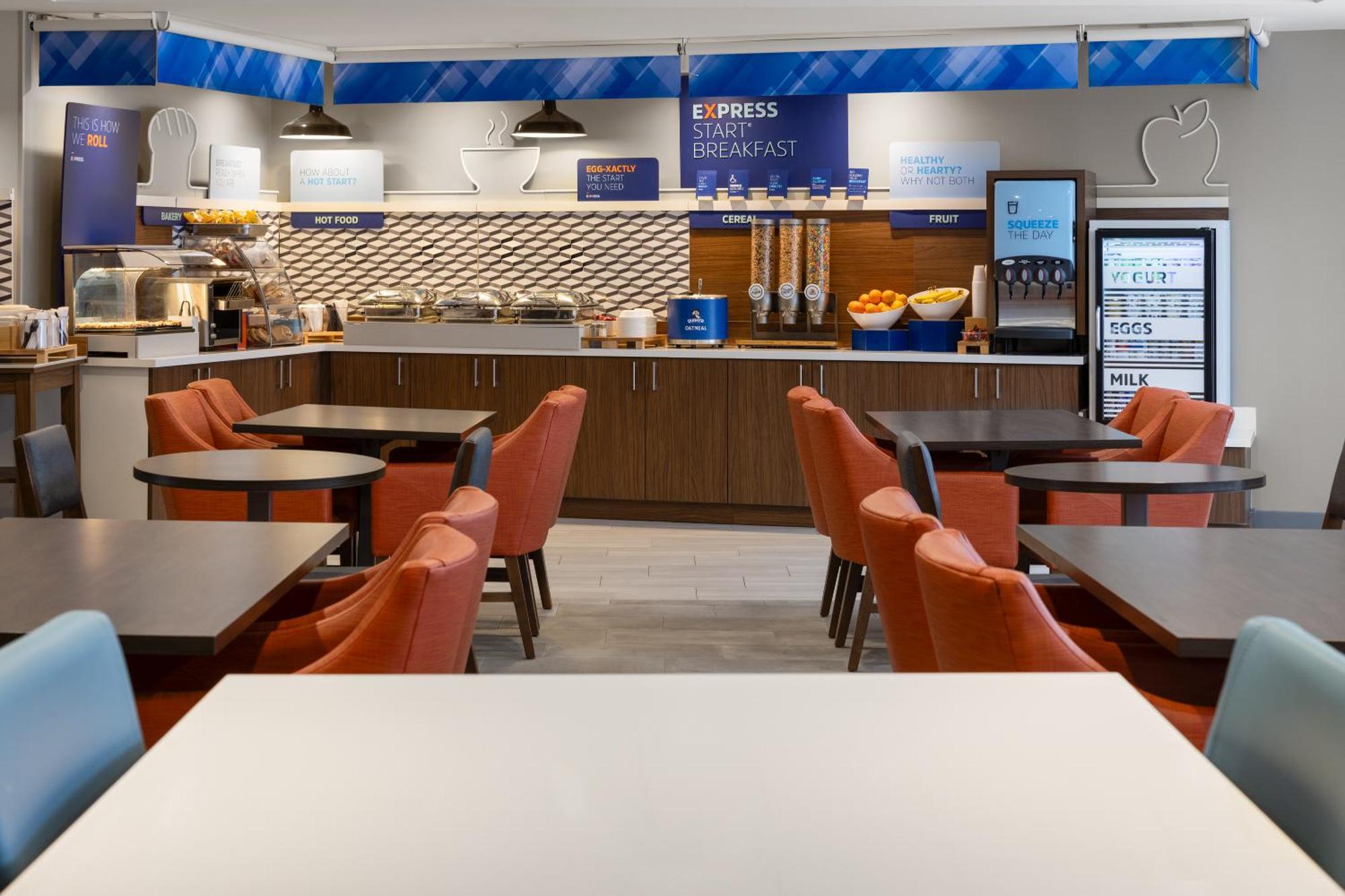 Holiday Inn Express Hotel & Suites Brattleboro By Ihg Exteriör bild