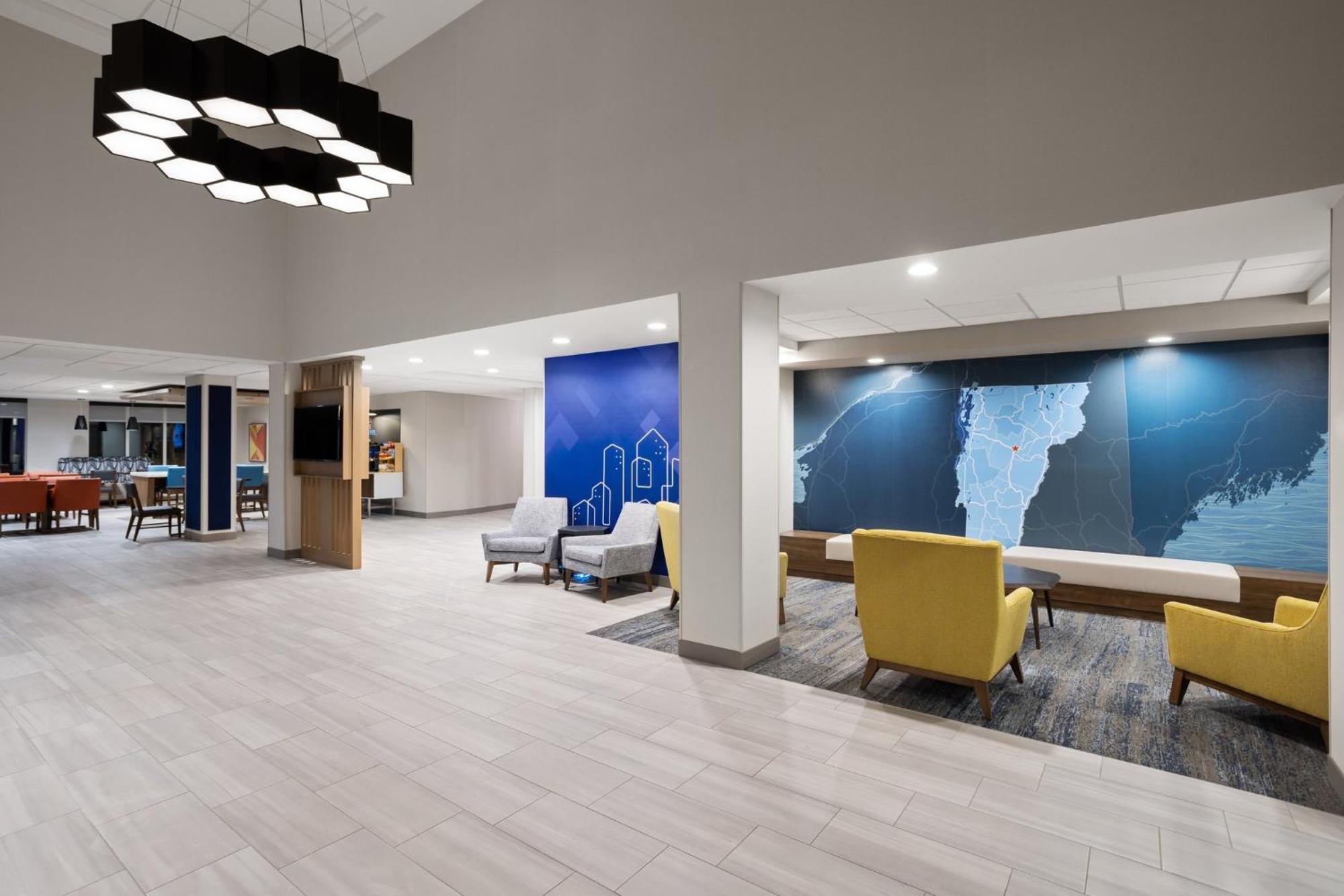 Holiday Inn Express Hotel & Suites Brattleboro By Ihg Exteriör bild