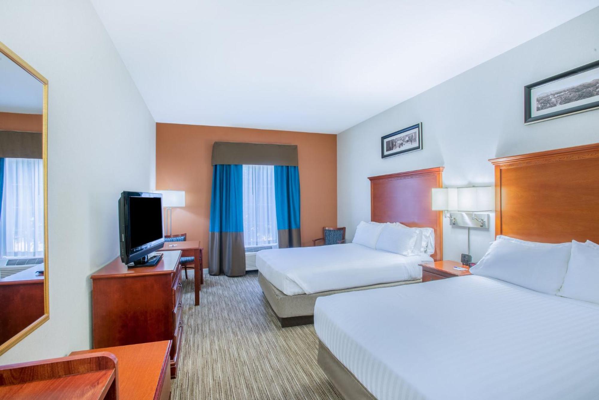 Holiday Inn Express Hotel & Suites Brattleboro By Ihg Exteriör bild