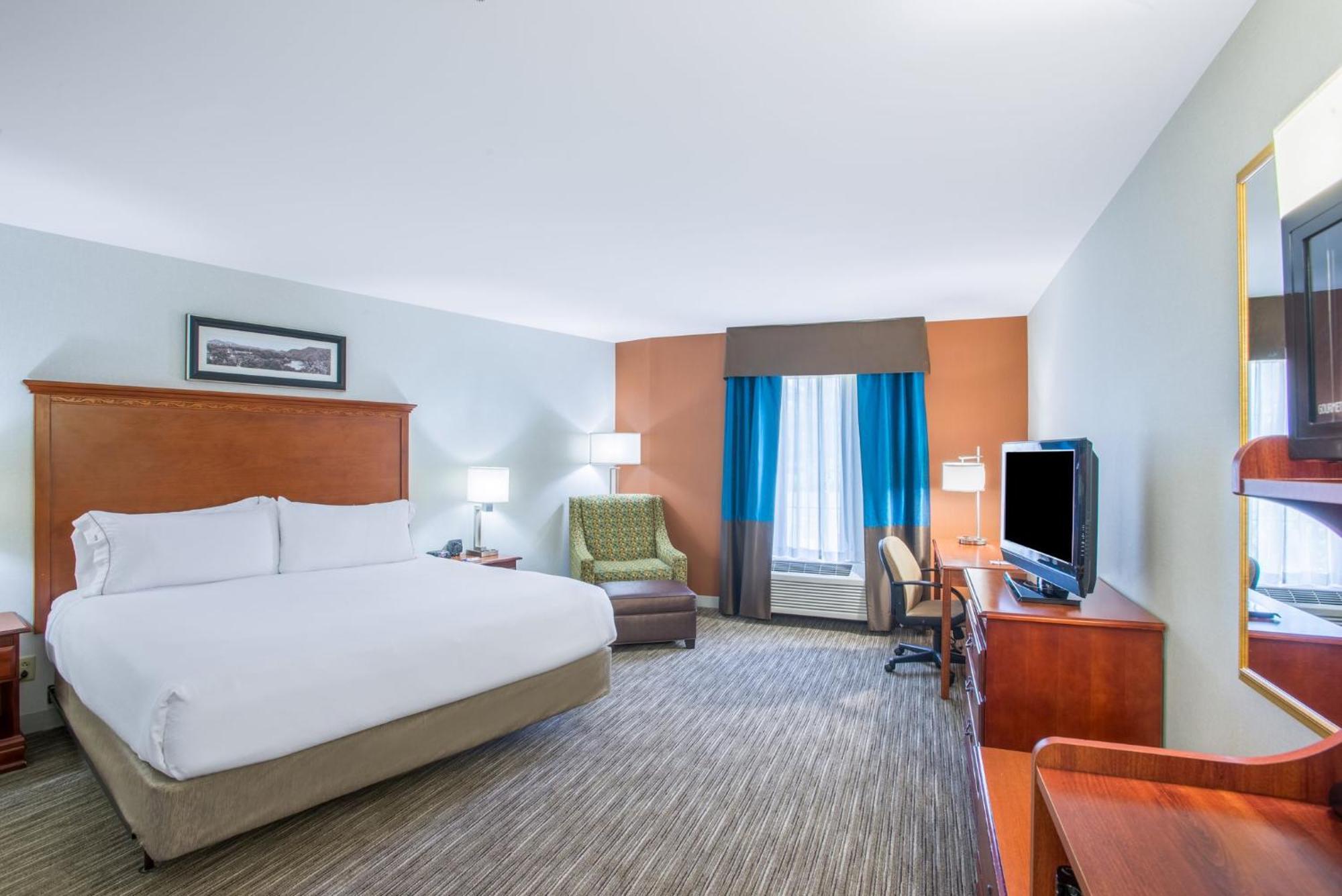 Holiday Inn Express Hotel & Suites Brattleboro By Ihg Exteriör bild